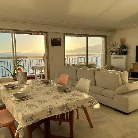 Apartment Neptunia Front Beach Les Pins *